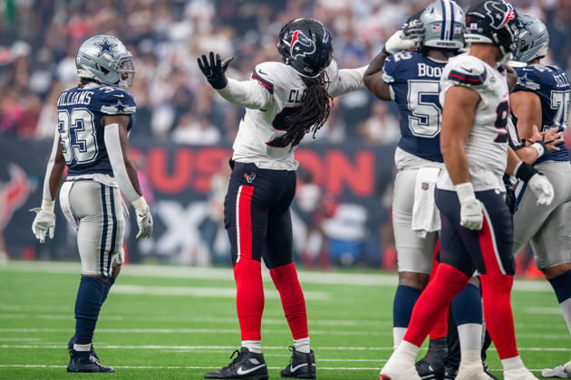 October 4, 2026: Houston Texans defensive end Jadeveon Clowney (90) celebrates a stop during a game between the Dallas Cowboys and the Houston Texans in Houston, TX. .. CSM NFL, American Football Herren, USA 2026: Cowboys Vs Texans OCT 04  - ZUMAc04_ 20261004_zma_c04_062 Copyright: xTraskxSmithx