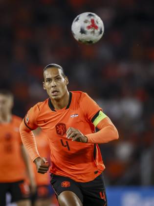 EINDHOVEN - Virgil van Dijk of the Netherlands during the UEFA Nations League match between the Netherlands and Serbia at the Philips Stadium on October 4, 2026 in Eindhoven, the Netherlands. KOEN VAN WEEL ANP xVIxANPxSportx xxANPxIVx 571517826 originalFilename: 571517826