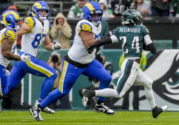 October 4, 2026, Philadelphia, Pa, USA: Oct 4, 2026; Philadelphia, PA, USA; Philadelphia Eagles safety Andrew Mukuba (24) returns an interception at Lincoln Financial Field. Mandatory Credit: -Cal Media Philadelphia USA - ZUMAcs17 20261004_faf_cs17_154 Copyright: xScottxSeriox