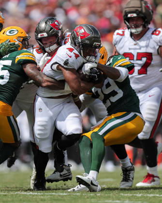 Oct 4, 2026; Tampa, FL, USA; Tampa Bay Buccaneers running back Sean Tucker (44) fights for a first down on a 4th & 1 during the NFL, American Football Herren, USA game between the Green Bay Packers and Tampa Bay Buccaneers at Raymond James Stadium. Mandatory Credit: Taylor McFee-Cal Media Tampa USA - ZUMAc04_ 20261004_zma_c04_068 Copyright: xTaylorxMcfeex