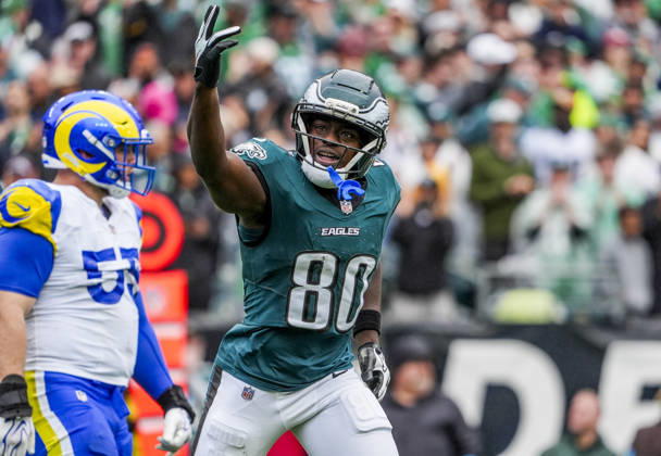 October 4, 2026, Philadelphia, Pa, USA: Oct 4, 2026; Philadelphia, PA, USA; Philadelphia Eagles wide receiver Darius Cooper (80) celebrates after catching a touchdown pass. at Lincoln Financial Field. Mandatory Credit: -Cal Media Philadelphia USA - ZUMAcs17 20261004_faf_cs17_171 Copyright: xScottxSeriox