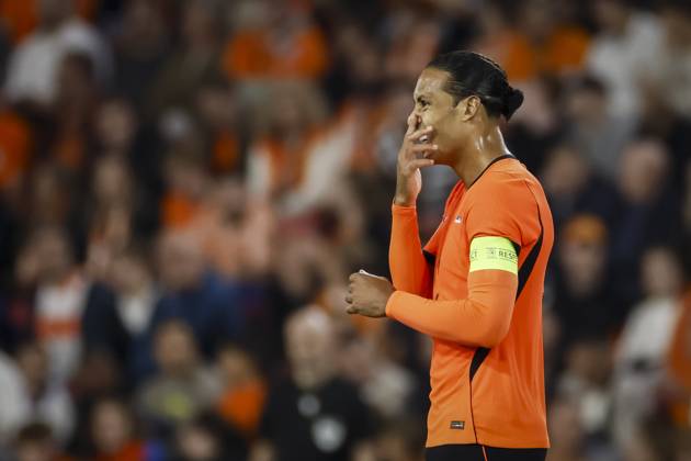 EINDHOVEN - Virgil van Dijk of the Netherlands reacts after Mihajlo Cvetkovic of Serbia s 1-1 equalizer during the UEFA Nations League match between the Netherlands and Serbia at the Philips Stadium on October 4, 2026, in Eindhoven, the Netherlands. KOEN VAN WEEL ANP xVIxANPxSportx xxANPxIVx 571521329 originalFilename: 571521329