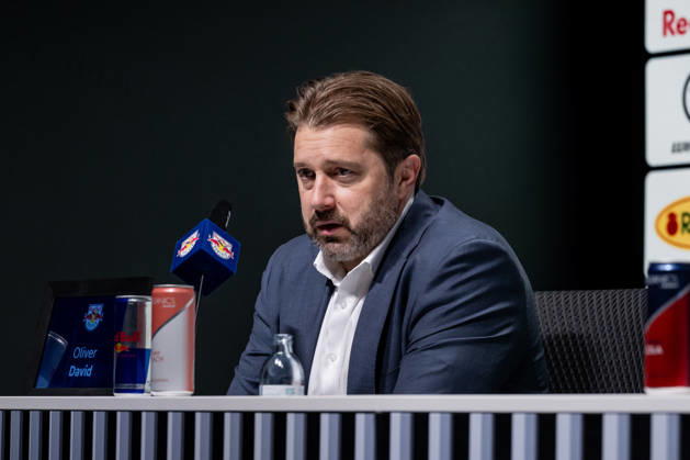Oliver David, Head Coach, EHC Red Bull Munich, at the postgame press conference for the GER match between EHC Red Bull Munich and the Augsburger Panther, DEL, 2026–2027 season, Matchday 6, October 4, 2026. Photo: HMB Media, Heike Feiner Copyright: HMBxMedia HeikexFeiner