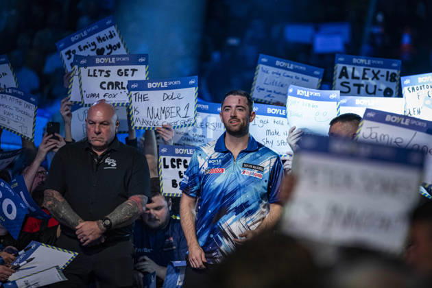 RECORD DATE NOT STATED 4th October 2026; Mattioli Arena, Leicester, England; PDC World Grand Prix Darts, World Grand Prix, Final Day; Luke Humphries is introduced to the fans before the start of his final match against Gerwyn Price GodfreyxPitt