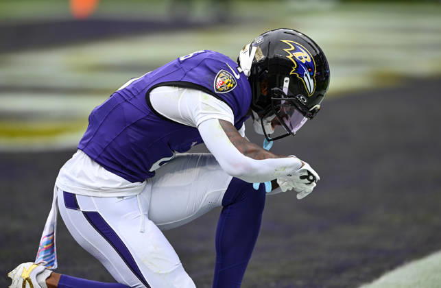 Baltimore Ravens wide receiver Zay Flowers (4) reacts after a 19 yard pass reception and touchdown against the Tennessee Titans during the second quarter at M&T Bank Stadium in Baltimore, Maryland, on Sunday, October 4, 2026.  BAL20261004127 DAVIDxTULIS