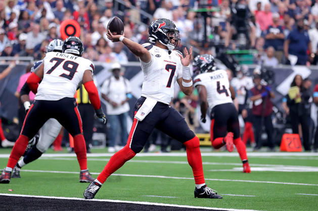 October 4, 2026, Houston, Texas, U.S: Houston Texans quarterback C.J. Stroud (7) reaches back to pass downfield during the fourth quarter of the NFL, American Football Herren, USA regular season game between the Houston Texans and the Dallas Cowboys at Reliant Stadium in Houston, TX on October 4, 2026. NFL 2026 - Dallas Cowboys Vs Houston Texans  - ZUMAw137 20261004_aap_w137_083 Copyright: xErikxWilliamsx