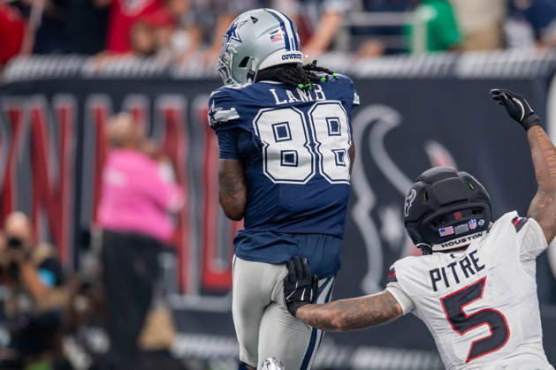 October 4, 2026: Dallas Cowboys wide receiver Ceedee Lamb (88) makes a game-winning touchdown catch during a game between the Dallas Cowboys and the Houston Texans in Houston, TX. .. CSM NFL, American Football Herren, USA 2026: Cowboys Vs Texans OCT 04  - ZUMAc04_ 20261004_zma_c04_170 Copyright: xTraskxSmithx
