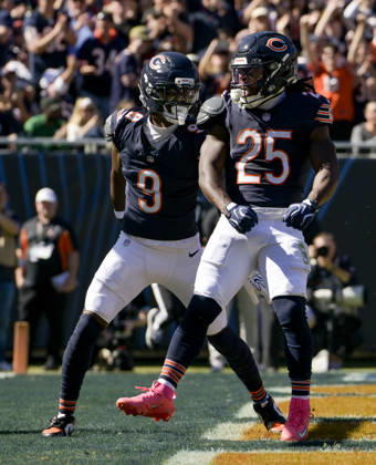 Chicago Bears running back Kyle Monangai (25) celebrates his first quarter touchdown against the New York Jetsat Soldier Field in Chicago on Sunday, October 4, 2026. CHI20261004137 MARKxBLACK