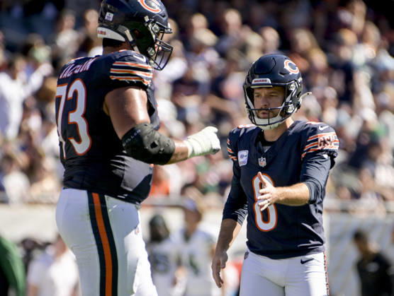 Chicago Bears place kicker Cairo Santos (8) celebrates a second quarter field goal against the New York Jets at Soldier Field in Chicago on Sunday, October 4, 2026.  CHI20261004141 MARKxBLACK