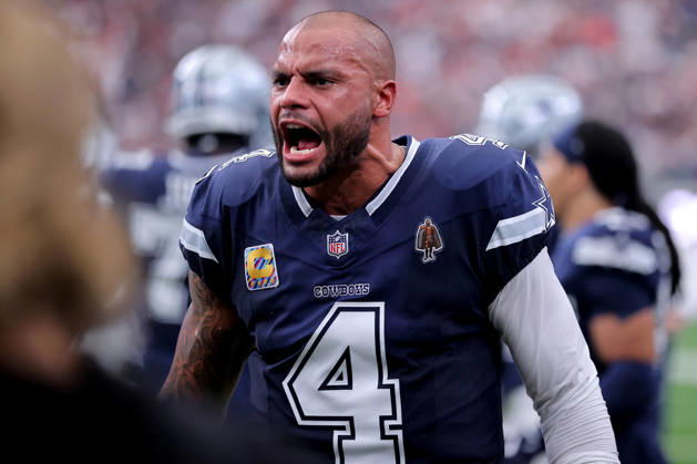 October 4, 2026, Houston, Texas, U.S: Dallas Cowboys quarterback Dak Prescott (4) shouts while on the bench during the fourth quarter of the NFL, American Football Herren, USA regular season game between the Houston Texans and the Dallas Cowboys at Reliant Stadium in Houston, TX on October 4, 2026. Houston U.S - ZUMAw137 20261004_aap_w137_059 Copyright: xErikxWilliamsx