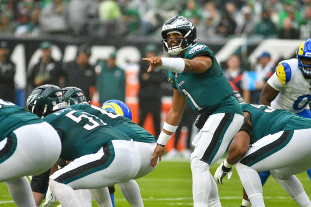 October 4, 2026, Philadelphia, Pennsylvania, United States: Philadelphia Eagles QB JALEN HURTS (1) in action during the game against the LA Rams at Lincoln Financial Field NFL, American Football Herren, USA Football 2026 LA Rams 24:20 Philadelphia Eagles  - ZUMArf1_ 20261004_zaf_rf1_005 Copyright: xRickyxFitchettx