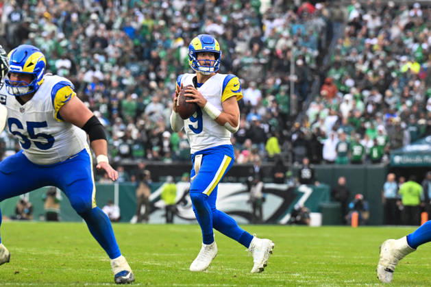 PHILADELPHIA, PA - OCTOBER 04: Los Angeles Rams quarterback Matthew Stafford 9 looks to thow during the game between the Philadelphia Eagles and the Los Angeles Rams on October 4th, 2026 at Lincoln Financial Field in Philadelphia, PA. (Photo by Terence Lewis Icon Sportswire) NFL, American Football Herren, USA OCT 04 Rams at Eagles EDITORIAL USE ONLY Icon261004030