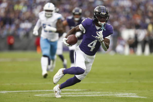 Baltimore Ravens wide receiver Zay Flowers (4) runs to the end zone for a 19-yard touchdown reception during the second quarter of an NFL, American Football Herren, USA game against the Tennessee Titans on Oct 4, 2026; Baltimore, MD, USA; at M&T Bank Stadium. Baltimore won 24-18. Mandatory Credit: -Cal Media Baltimore USA - ZUMAc04_ 20261004_zma_c04_112 Copyright: xMikexBuscherx