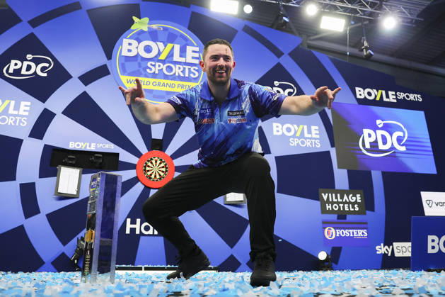 2026 BOYLE Sports World Grand Prix England s Luke Humphries celebrates winning the 2026 Boyle Sports World Grand Prix Final after the 2026 Boyle Sports World Grand Prix Final at Mattioli Arena, Leicester, United Kingdom on 4 October 2026 Credit: Ryan Crockett Every Second Media Editorial use only. All images are copyright Every Second Media Limited. No images may be reproduced without prior permission. Copyright: xIMAGO EveryxSecondxMediax ESM-2198-0065 RyanxCrockettx xEveryxSecondxMediax