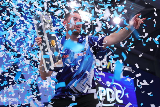 2026 BOYLE Sports World Grand Prix England s Luke Humphries celebrates winning the 2026 Boyle Sports World Grand Prix Final after the 2026 Boyle Sports World Grand Prix Final at Mattioli Arena, Leicester, United Kingdom on 4 October 2026 Credit: Ryan Crockett Every Second Media Editorial use only. All images are copyright Every Second Media Limited. No images may be reproduced without prior permission. Copyright: xIMAGO EveryxSecondxMediax ESM-2198-0066 RyanxCrockettx xEveryxSecondxMediax