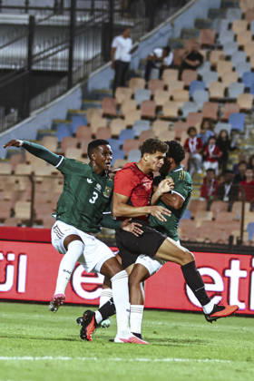 Cairo Egypt South Africa Match Egyptian forward Hamza Abdelkarim competes for position against South African defenders at Cairo International Stadium in Cairo, Egypt on October 4, 2026. The International Friendly, Länderspiel, Nationalmannschaft match serves as preparation for both national teams ahead of upcoming regional and continental football competitions. Cairo Cairo Egypt Copyright: xMostafaxElxShahatx