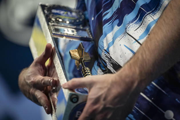 RECORD DATE NOT STATED 4th October 2026; Mattioli Arena, Leicester, England; PDC World Grand Prix Darts, World Grand Prix, Final Day; Luke Humphries holds the Boyle Sports World Grand Prix trophy GodfreyxPitt