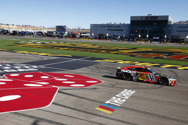 LAS VEGAS, CA - OCTOBER 04: Chase Briscoe ( 19 Joe Gibbs Racing Bass Pro Shops Toyota) during the South Point 400 NASCAR, Motorsport, USA Cup Series Chase playoff race on October 4, 2026 at Las Vegas Motor Speedway in Las Vegas, NV. (Photo by Jeff Speer LVMS Icon Sportswire) AUTO: OCT 04 NASCAR Cup Series Playoffs South Point 400 EDITORIAL USE ONLY Icon26100416689