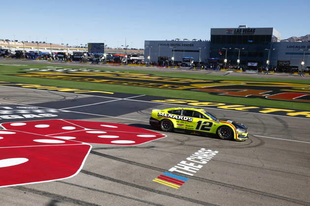 LAS VEGAS, CA - OCTOBER 04: Ryan Blaney ( 12 Team Penske Menards Duracell Ford) during the South Point 400 NASCAR, Motorsport, USA Cup Series Chase playoff race on October 4, 2026 at Las Vegas Motor Speedway in Las Vegas, NV. (Photo by Jeff Speer LVMS Icon Sportswire) AUTO: OCT 04 NASCAR Cup Series Playoffs South Point 400 EDITORIAL USE ONLY Icon26100416704