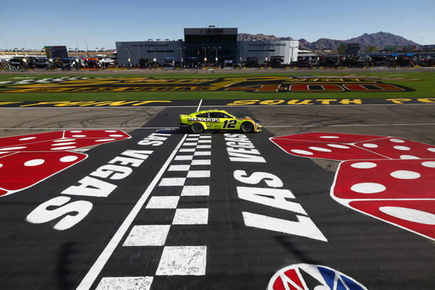 LAS VEGAS, CA - OCTOBER 04: Ryan Blaney ( 12 Team Penske Menards Duracell Ford) during the South Point 400 NASCAR, Motorsport, USA Cup Series Chase playoff race on October 4, 2026 at Las Vegas Motor Speedway in Las Vegas, NV. (Photo by Jeff Speer LVMS Icon Sportswire) AUTO: OCT 04 NASCAR Cup Series Playoffs South Point 400 EDITORIAL USE ONLY Icon26100416904