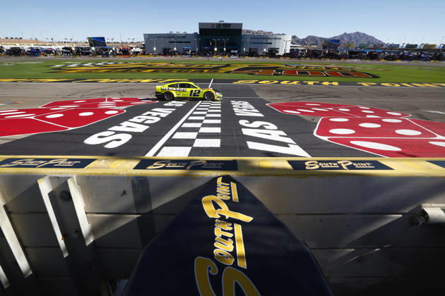 LAS VEGAS, CA - OCTOBER 04: Ryan Blaney ( 12 Team Penske Menards Duracell Ford) during the South Point 400 NASCAR, Motorsport, USA Cup Series Chase playoff race on October 4, 2026 at Las Vegas Motor Speedway in Las Vegas, NV. (Photo by Jeff Speer LVMS Icon Sportswire) AUTO: OCT 04 NASCAR Cup Series Playoffs South Point 400 EDITORIAL USE ONLY Icon26100417568