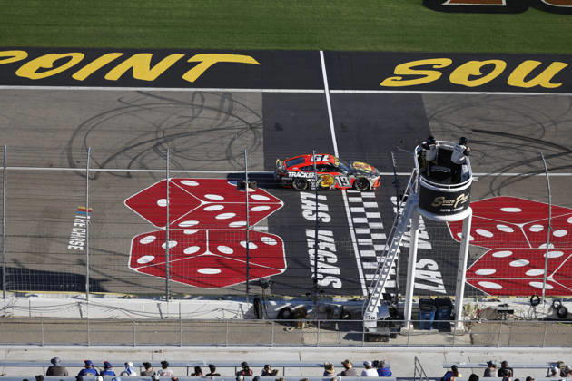 LAS VEGAS, CA - OCTOBER 04: Chase Briscoe ( 19 Joe Gibbs Racing Bass Pro Shops Toyota) during the South Point 400 NASCAR, Motorsport, USA Cup Series Chase playoff race on October 4, 2026 at Las Vegas Motor Speedway in Las Vegas, NV. (Photo by Jeff Speer LVMS Icon Sportswire) AUTO: OCT 04 NASCAR Cup Series Playoffs South Point 400 EDITORIAL USE ONLY Icon26100421982