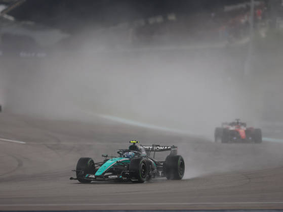 KUALA LUMPUR, MALAYSIA - OCTOBER 04: Andrea Kimi Antonelli of Italy driving the (12) Mercedes AMG PETRONAS F1 Team F1 W17 during the race of the FIA Formula 1 Grand Prix of Bahrain in Malaysia at the Sepang Circuit on October 04, 2026 in Kuala Lumpur, Malaysia. (Photo by Qian Jun SPP-Paddocker) Copyright: xQianxJun SPP-Paddockerx Sportspressphoto_SPR246373