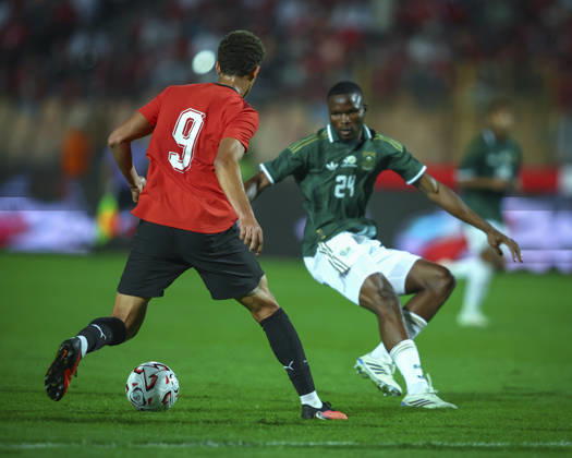 Egypt v South Africa - International Friendly, Länderspiel, Nationalmannschaft Hamza Abdel Karim during the international friendly match between Egypt and South Africa at Cairo International Stadium, Cairo, Egypt Cairo Cairo EGYPT Copyright: xMohamedxTageldinx