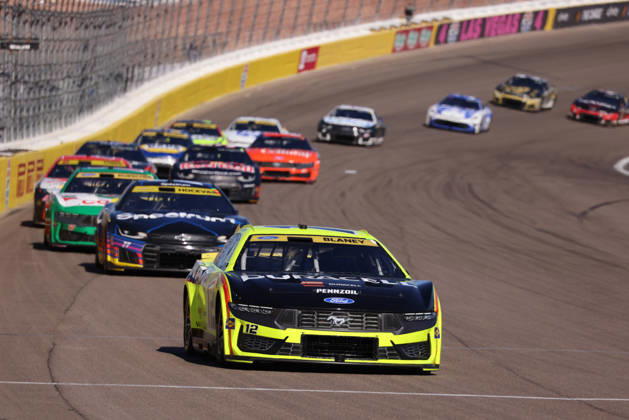 LAS VEGAS, CA - OCTOBER 04: Ryan Blaney ( 12 Team Penske Menards Duracell Ford) during the South Point 400 NASCAR, Motorsport, USA Cup Series Chase playoff race on October 4, 2026 at Las Vegas Motor Speedway in Las Vegas, NV. (Photo by Marc Sanchez LVMS Icon Sportswire) AUTO: OCT 04 NASCAR Cup Series Playoffs South Point 400 EDITORIAL USE ONLY Icon14426100424216