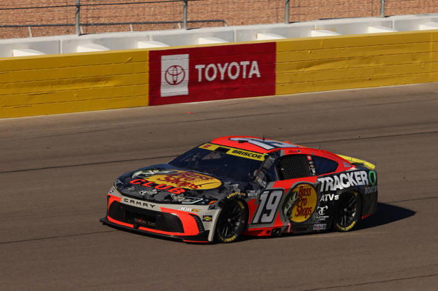 LAS VEGAS, CA - OCTOBER 04: Chase Briscoe ( 19 Joe Gibbs Racing Bass Pro Shops Toyota) leads the race during the South Point 400 NASCAR, Motorsport, USA Cup Series Chase playoff race on October 4, 2026 at Las Vegas Motor Speedway in Las Vegas, NV. (Photo by Marc Sanchez LVMS Icon Sportswire) AUTO: OCT 04 NASCAR Cup Series Playoffs South Point 400 EDITORIAL USE ONLY Icon14426100425728