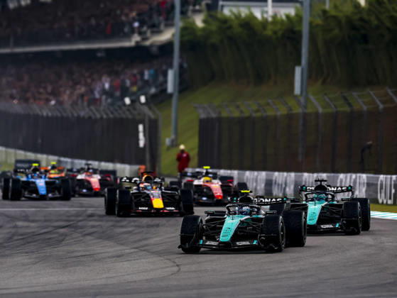 KUALA LUMPUR, MALAYSIA - OCTOBER 04: Andrea Kimi Antonelli of Italy driving the (12) Mercedes AMG PETRONAS F1 Team F1 W17 during the race of the FIA Formula 1 Grand Prix of Bahrain in Malaysia at the Sepang Circuit on October 04, 2026 in Kuala Lumpur, Malaysia. (Photo by Qian Jun SPP-Paddocker) Copyright: xQianxJun SPP-Paddockerx Sportspressphoto_SPR246499