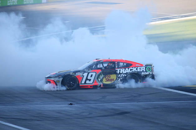 LAS VEGAS, CA - OCTOBER 04: Chase Briscoe ( 19 Joe Gibbs Racing Bass Pro Shops Toyota) celebrates after winning the South Point 400 NASCAR, Motorsport, USA Cup Series Chase playoff race on October 4, 2026 at Las Vegas Motor Speedway in Las Vegas, NV. (Photo by Matthew Bolt LVMS Icon Sportswire) AUTO: OCT 04 NASCAR Cup Series Playoffs South Point 400 EDITORIAL USE ONLY Icon26100430656