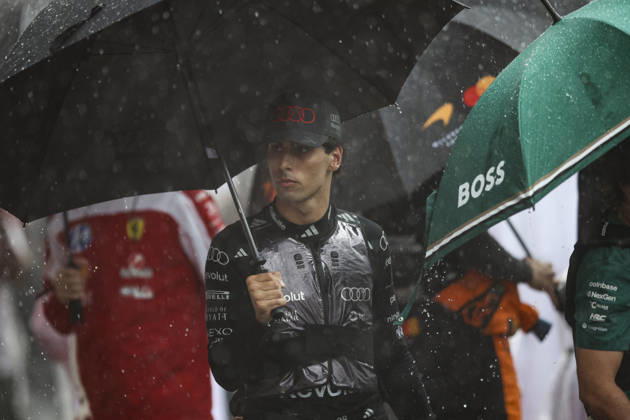 F1 - BAHRAIN GRAND PRIX IN MALAYSIA 2026 BORTOLETO Gabriel (bra), Audi F1 Team R26, portrait rain, pluie, during the 2026 Formula 1 Bahrain Grand Prix in Malaysia, 16th round of the 2026 Formula One World Championship, WM, Weltmeisterschaft from October 2 to 4, 2026 on the Sepang International Circuit, in Sepang, Malaysia - SepangMalaysia Copyright: xXavixBonillax