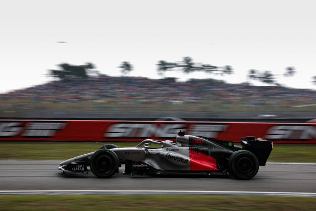 F1 - BAHRAIN GRAND PRIX IN MALAYSIA 2026 27 HULKENBERG Nico (ger), Audi F1 Team , action during the 2026 Formula 1 Bahrain Grand Prix in Malaysia, 16th round of the 2026 Formula One World Championship, WM, Weltmeisterschaft from October 2 to 4, 2026 on the Sepang International Circuit, in Sepang, Malaysia - SepangMalaysia Copyright: xEricxAlonsox