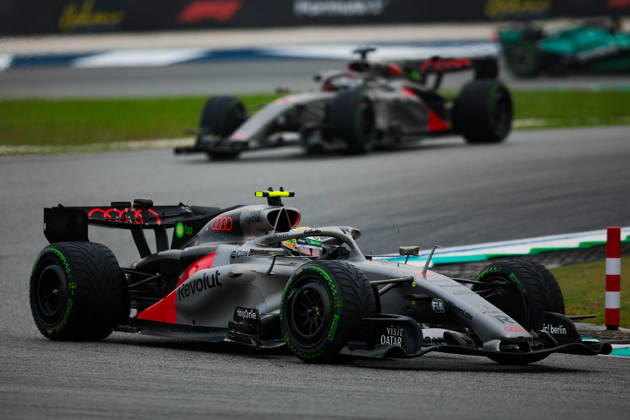 F1 - BAHRAIN GRAND PRIX IN MALAYSIA 2026 05 BORTOLETO Gabriel (bra), Audi F1 Team R26, action and 27 HULKENBERG Nico (ger), Audi F1 Team , action during the 2026 Formula 1 Bahrain Grand Prix in Malaysia, 16th round of the 2026 Formula One World Championship, WM, Weltmeisterschaft from October 2 to 4, 2026 on the Sepang International Circuit, in Sepang, Malaysia - SepangMalaysia Copyright: xEricxAlonsox