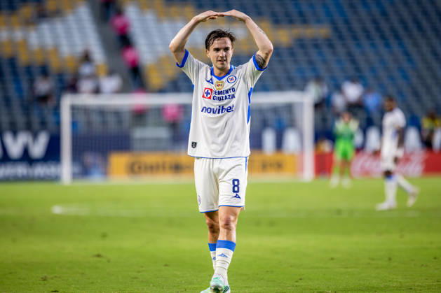 Los Angeles Galaxy v Cruz Azul Frindly Match Agustin Palavecino 8 of Cruz Azul celebrating after scoring a goal during the friendly football match between Los Angeles Galaxy and Cruz Azul at Dignity Health Park. on October 4, 2026 in Carson, California. (Photo by Arturo Cordero Eyepix Group) Copyright: xArturoxCordero xEyepixxGroupx AC_04102026_198243