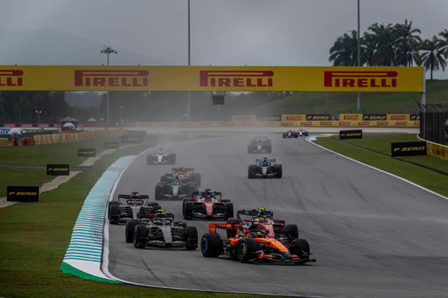 Bahrain Grand Prix - Race day - Sepang International Circuit SEPANG INTERNATIONAL CIRCUIT, MALAYSIA - OCTOBER 04: Oscar Piastri, McLaren F1 MCL40 from Australia during the Bahrain Grand Prix at Sepang International Circuit on Sunday October 04, 2026 in Sepang, Malaysia (Photo by Michael Potts BSR Agency) Content not available for redistribution in The Netherlands directly or indirectly through any third parties. Copyright: xBSRxAgencyx