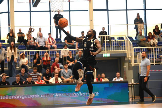 Quashawn Tyrese Lane, Matchday 3, BARMER 2 Basketball Bundesliga Pro A: ETB Miners vs. RheinStars Cologne, October 4, 2026. Quashawn Tyrese Lane, ETB Miners, Matchday 3 of the BARMER 2 Basketball Bundesliga Pro A, ETB Miners vs. RheinStars Cologne, final score 86–91 at the Sporthalle am Hallo on October 4, 2026, in front of 946 spectators