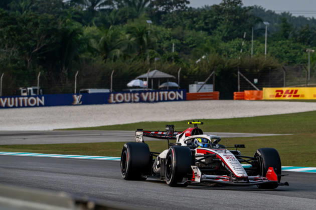 Bahrain Grand Prix - Race day - Sepang International Circuit SEPANG INTERNATIONAL CIRCUIT, MALAYSIA - OCTOBER 04: Oliver Bearman, Haas F1 VF-26 from United Kingdom during the Bahrain Grand Prix at Sepang International Circuit on Sunday October 04, 2026 in Sepang, Malaysia (Photo by Michael Potts BSR Agency) Content not available for redistribution in The Netherlands directly or indirectly through any third parties. Copyright: xBSRxAgencyx