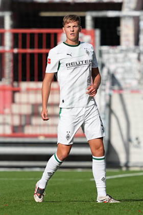 October 3, 2026, xydrx, Men s, Soccer, Friendly Match, FC St. Pauli vs. Borussia Mönchengladbach, 2026–2027 Season, Millerntor Stadium, Jan Leszczynski, Borussia Mönchengladbach, 5. DFB regulations prohibit any use of photographs as image sequences and or quasi-video Copyright: HMBxMedia YannisxDreimann