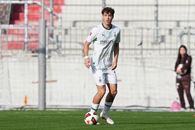 October 3, 2026, xydrx, Men s, Soccer, Friendly Match, FC St. Pauli vs. Borussia Mönchengladbach, 2026–2027 Season, Millerntor Stadium, Philipp Sander, Borussia Mönchengladbach, 16. DFB regulations prohibit any use of photographs as image sequences and or quasi-video Copyright: HMBxMedia YannisxDreimann