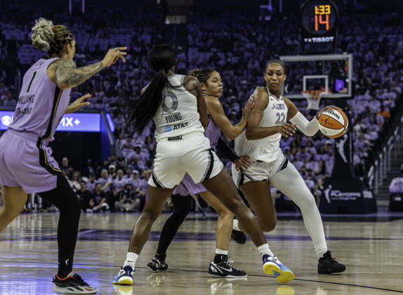 OCT 04 2026 San Francisco, CA U.S.A. Las Vegas Aces center A ja Wilson (22)goes to the basket during the WNBA, Basketball Damen, USA semifinals playoff game 1 western conference between the Las Vegas Aces and the Golden State Valkyries at the Chase Centers. CSM WNBA Semi Finals Game 1 2026: Las Vegas Vs Golden State OCT 4 - ZUMAc04_ 20261004_zma_c04_366 Copyright: xThurmanxJamesx