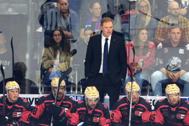 October 4, 2026, GER, DEU, Germany, Ice Hockey Coach MITCH O KEEFE, Ice Tigers, Nuremberg Players Bench, nordphoto GmbH Engler, Berlin, Uber Arena, Berlin, Germany Copyright: xNordphotox xEnglerx