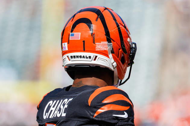 Oct 4, 2026; Cincinnati, OH, USA; Cincinnati Bengals wide receiver Ja Marr Chase (1) during pregame of NFL, American Football Herren, USA game action against the Jacksonville Jaguars at Paycor Stadium. Mandatory Credit: -Cal Media - ZUMAc04_ 20261004_zma_c04_470 Copyright: xJohnxMersitsx