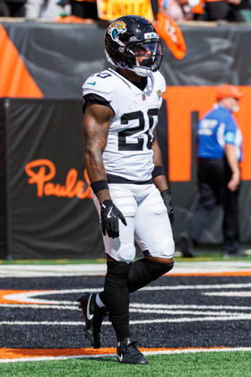 Oct 4, 2026; Cincinnati, OH, USA; Jacksonville Jaguars running back Ameer Abdullah (20) during NFL, American Football Herren, USA game action against the Cincinnati Bengals at Paycor Stadium. Mandatory Credit: -Cal Media - ZUMAc04_ 20261004_zma_c04_500 Copyright: xJohnxMersitsx