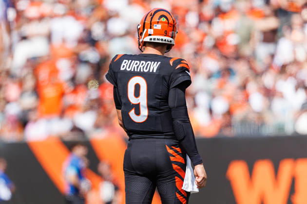 Oct 4, 2026; Cincinnati, OH, USA; Cincinnati Bengals quarterback Joe Burrow (9) during NFL, American Football Herren, USA game action against the Jacksonville Jaguars at Paycor Stadium. Mandatory Credit: -Cal Media - ZUMAc04_ 20261004_zma_c04_554 Copyright: xJohnxMersitsx