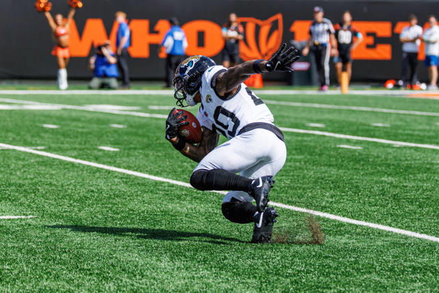 Oct 4, 2026; Cincinnati, OH, USA; Jacksonville Jaguars running back Ameer Abdullah (20) returns kick during NFL, American Football Herren, USA game action against the Cincinnati Bengals at Paycor Stadium. Mandatory Credit: -Cal Media - ZUMAc04_ 20261004_zma_c04_616 Copyright: xJohnxMersitsx