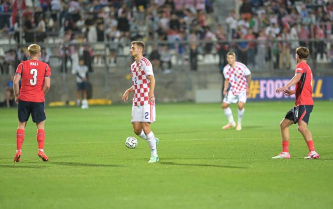 UEFA Nations League League A, Group C, Round 3, 2026–27, soccer match between Croatia and England, Dean Sculac Rujevica Stadium, Rijeka, Croatia, October 3, 2026: Josip Stanisic of Croatia (No. 2) seen during the UEFA Nations League League A, Group C, Round 3, 2026–27, soccer match between Croatia and England at Dean Sculac Rujevica Stadium, Rijeka, Croatia, October 3, 2026 Copyright: xBEAUTIFULxSPORTS Stanusicx
