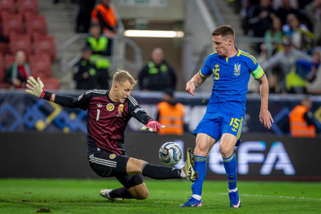 UKRAINE - HUNGARY Viktor Tsygankov of Ukraine and Ajax Amsterdam and Balazs Toth of Hungary and Puskas Akademia, Balazs Toth of Hungary and Blackburn Rovers during UEFA Nations League - League B - Group B2 - Matchday 4 - football match between Ukraine and Hungary. Anton Malatinsky Stadium, City Arena, Trnava, Slovakia, October 05, 2026. Photo by Branislav Racko Copyright: xx 080A3636