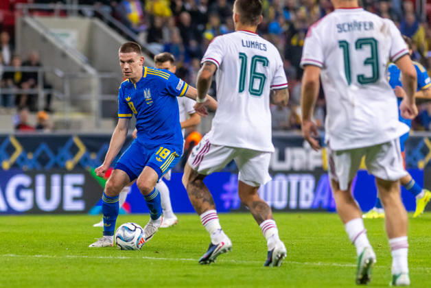 Oleh Ocheretko of Ukraine and Shakhtar Donetsk during UEFA Nations League League phase game between Ukraine vs Hungary (Dominika Kortvelyesiova Ball Raw Images) Trnava Antona Malatinskeho Stadium Slovakia Copyright: xDominikaxKortvelyesiovax DKOR6138
